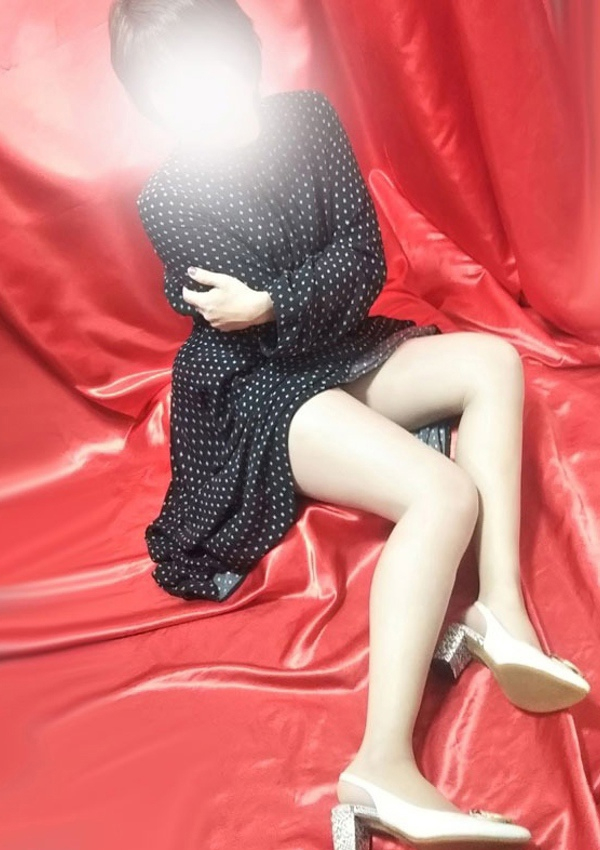 吉沢、変態美熟女お貸しします。 3