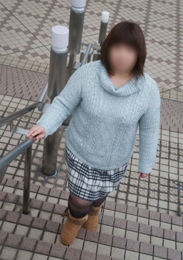 ふゆ、かわいい熟女&おいしい人妻 町田店 4