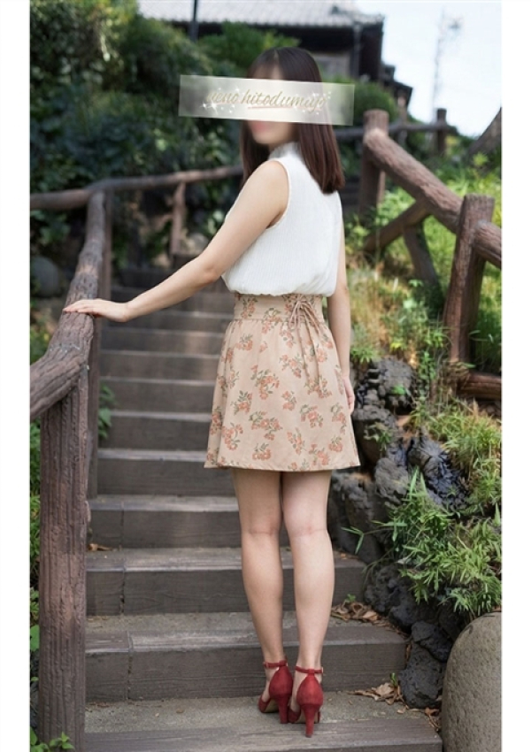 咲結(さゆ)、上野人妻城 3