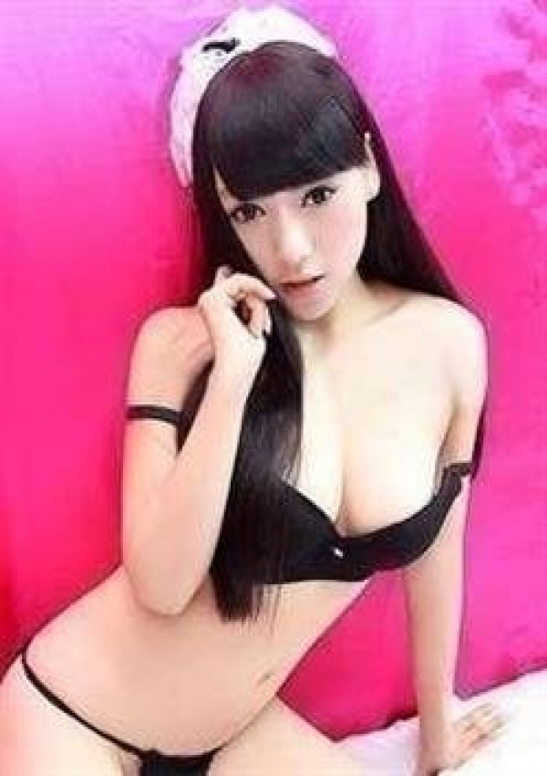 アカネ、女優 4