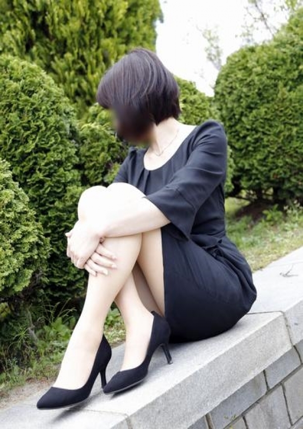 ねね、夢ごこち 人妻店 15