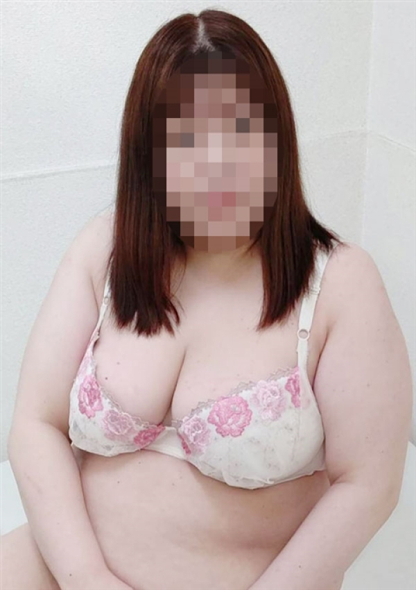 ゆわ、大久保風俗デブ専・肉だんご 2