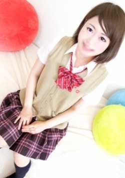 かなえ、オシャレな制服素人デリヘル JKスタイル 3