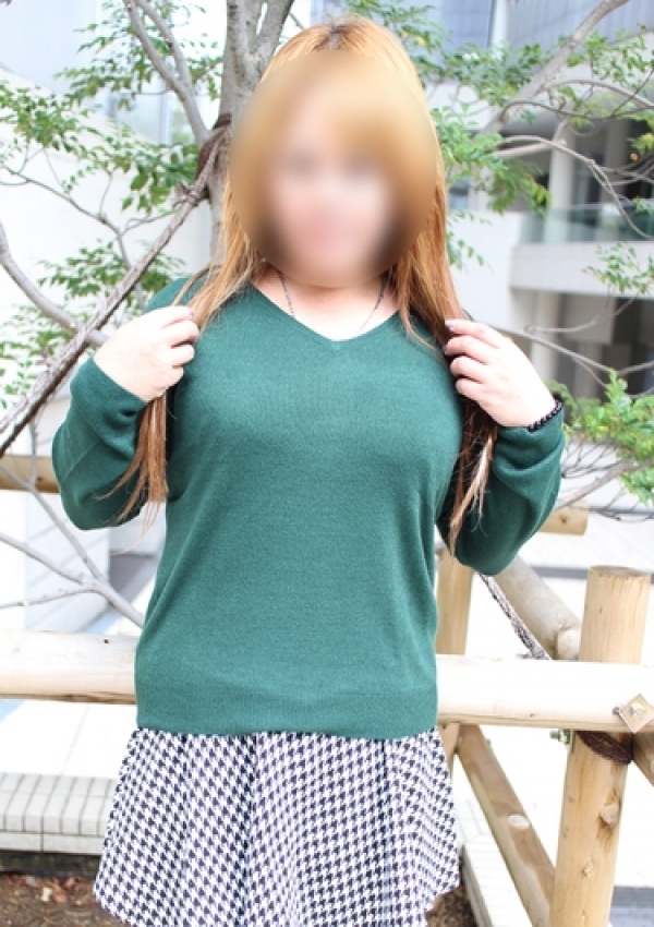 ゆう、かわいい熟女&おいしい人妻 池袋店 1