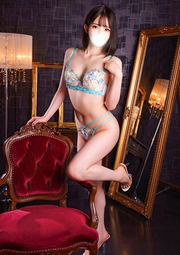 夏目ひかる、池袋㊙エステフル勃起 7