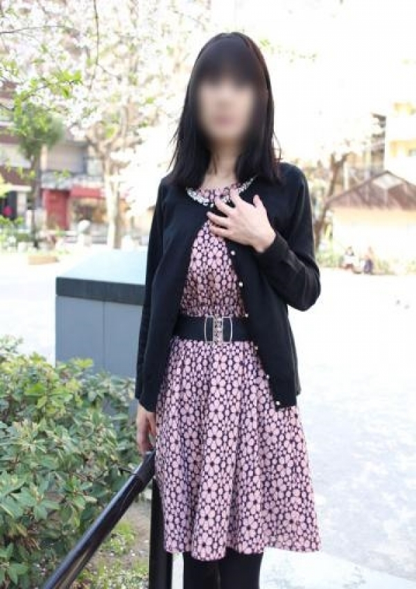 さくら、かわいい熟女&おいしい人妻 池袋店 1