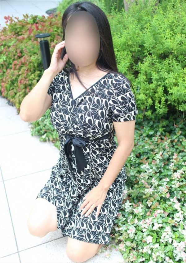 よしこ、かわいい熟女&おいしい人妻 五反田・品川店 4