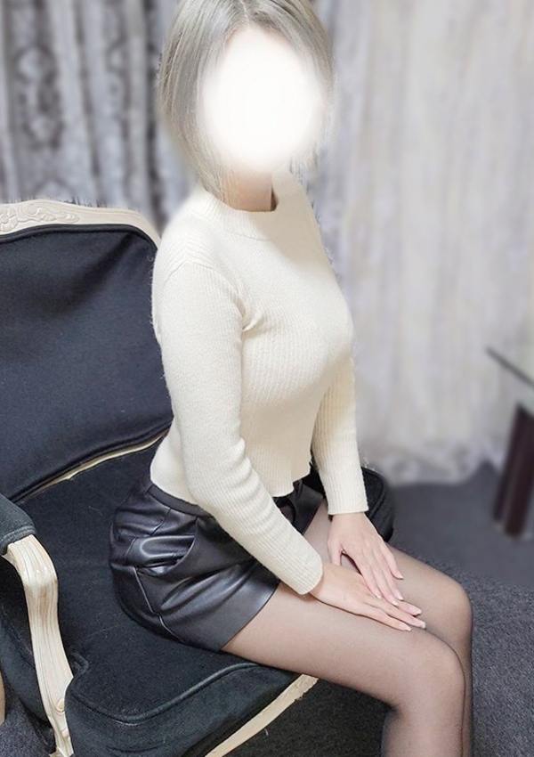 えみ、DRESS(ドレス) 1