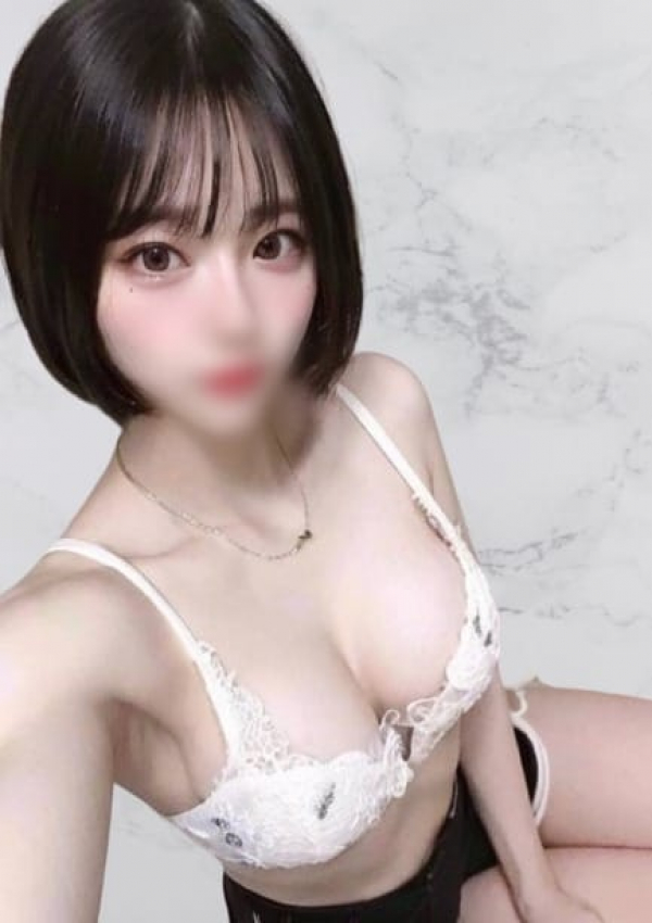 かえで、パイズリ専門巨乳ボインギャル