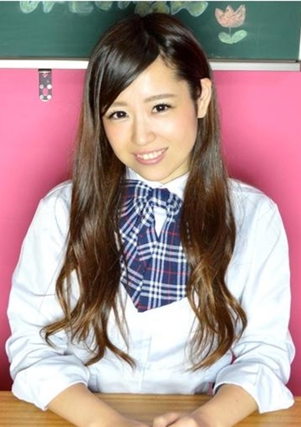 じゅりあ、18歳19歳の素人専門店 渋谷素人コスプレ学園 1