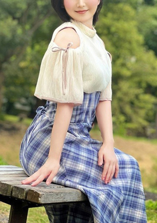 三谷まいか、月の真珠-新宿- 1