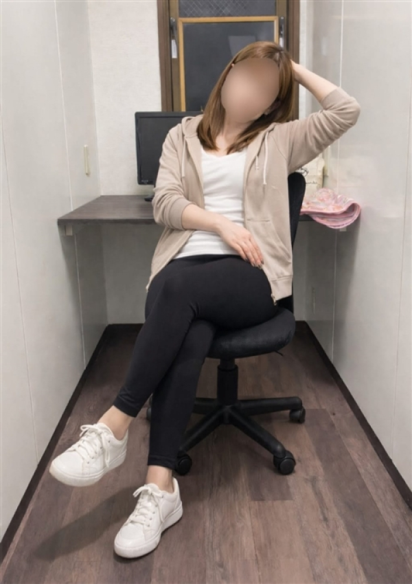 まな、30代40代50代専門 奥様艶姫 3