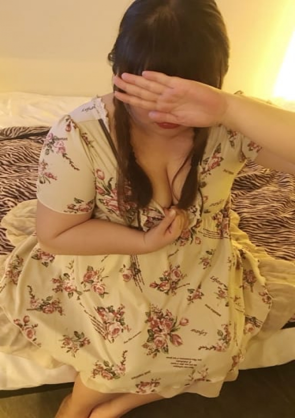 ちあき、ぽちゃ妻DX 1