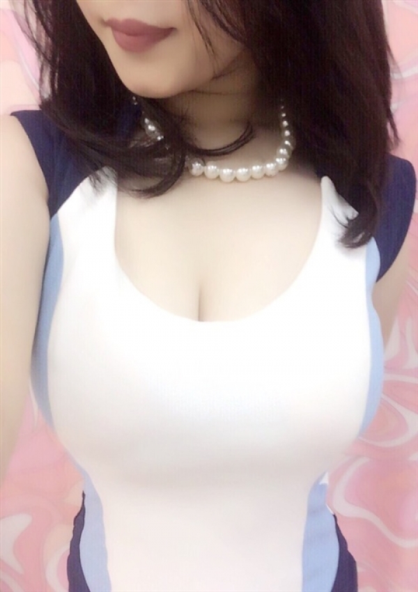 Juri ジュリ、XOXO Hug&Kiss 神戸店 2