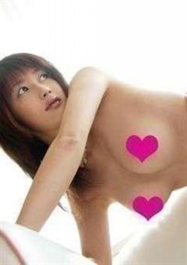 ホナミ、女優 3