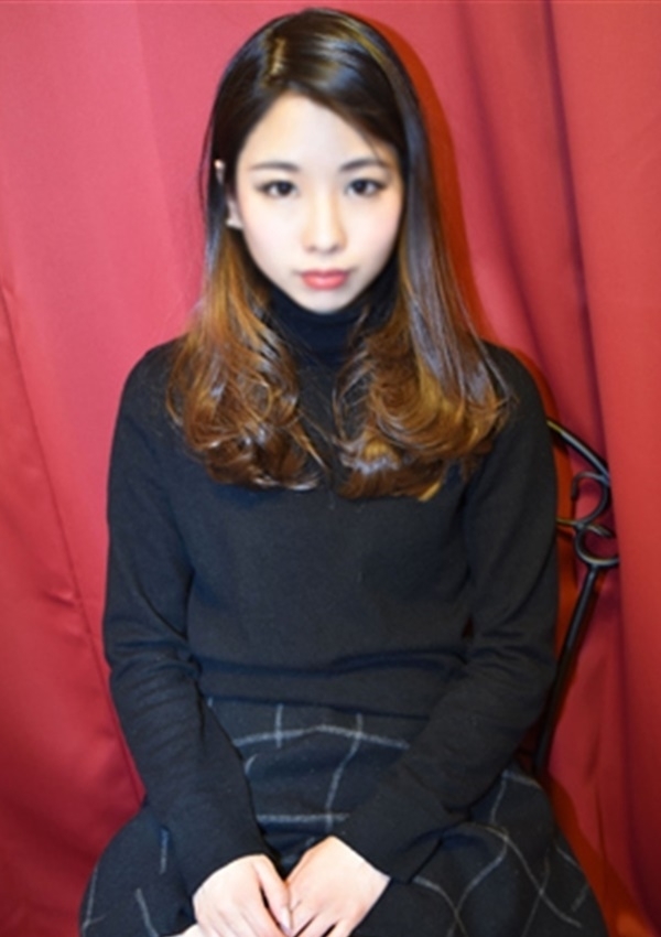 まりん、デスパレートな人妻たち