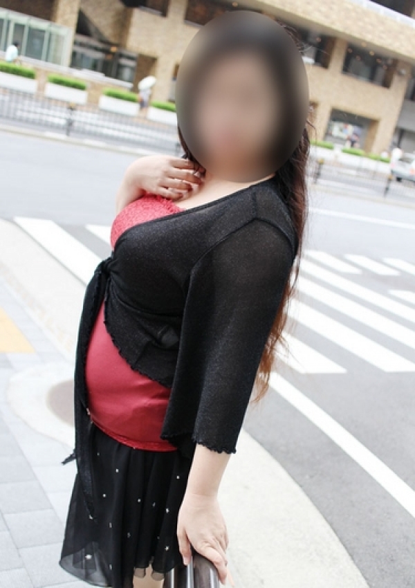 すもも、かわいい熟女&おいしい人妻 池袋店 1