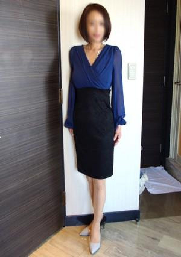 二谷奈津貴、派遣妻 7
