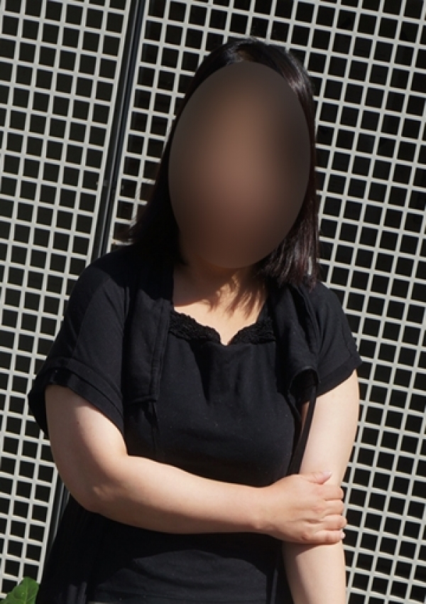 ゆみ、かわいい熟女&おいしい人妻 町田店 1