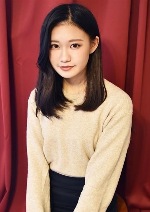 るる、デスパレートな人妻たち