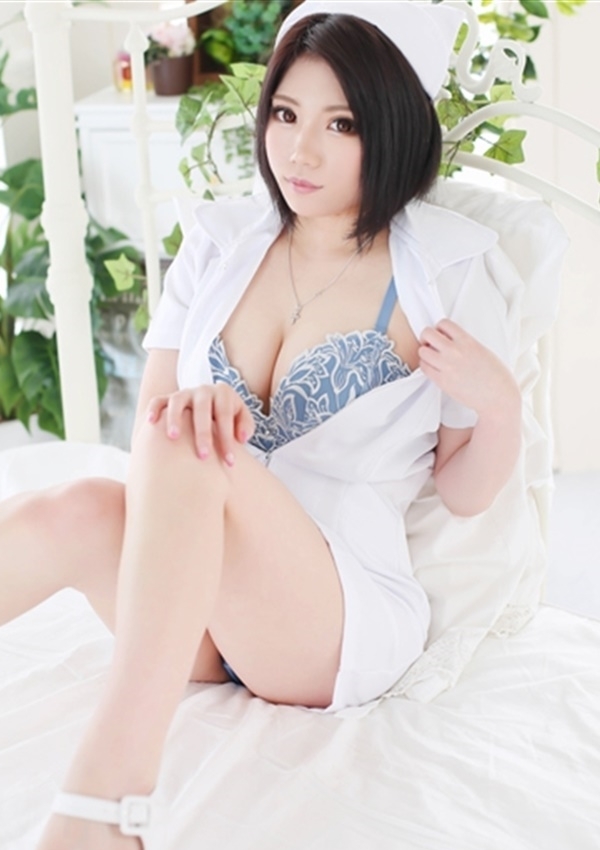 りえ、覚醒!?舐めたくてクリニック～脈打つエロを解放します～ 2