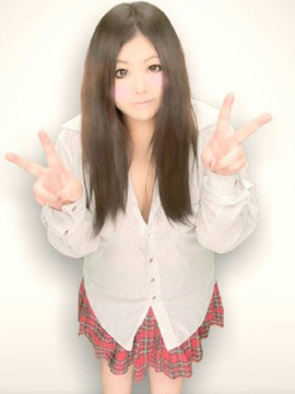 ゆな、ギャルマーケット 1