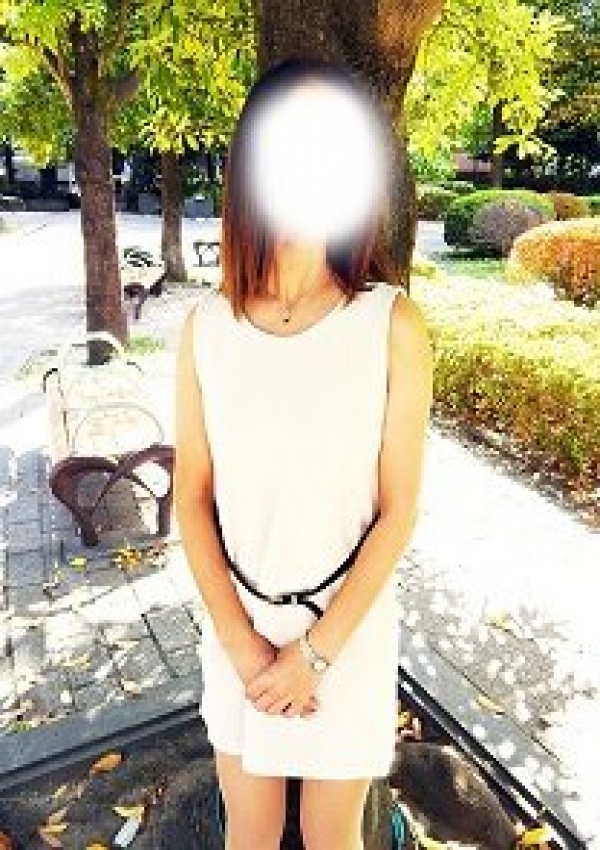 ちなつ、仙台人妻セレブリティー 4