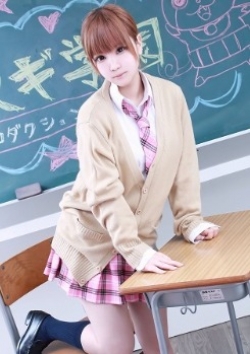まりな、プロダクション直営店 君と!ヤリスギ学園 1