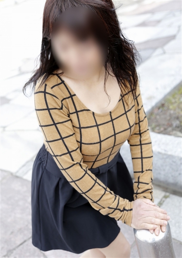 みき、夢ごこち 人妻店 13