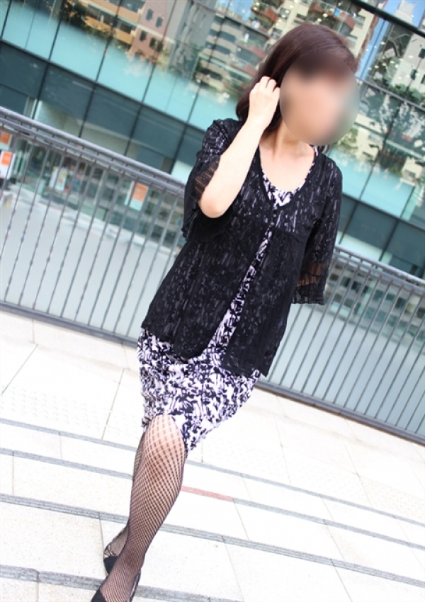みつこ、かわいい熟女&おいしい人妻 池袋店 3