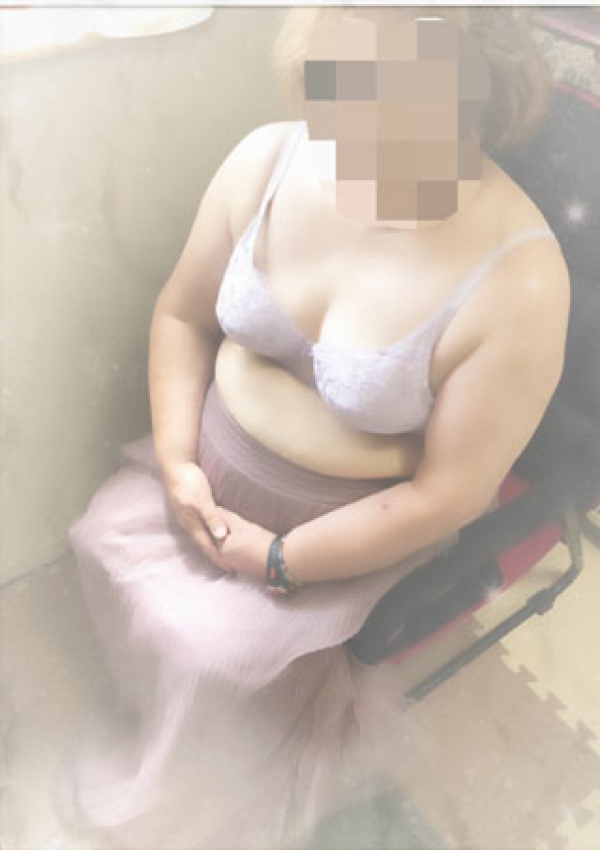 さえこ、人妻ビーナス 1
