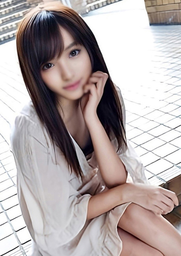 みなみ、現役女子大生コレクション 1