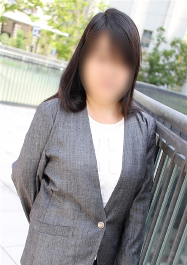 みや、かわいい熟女&おいしい人妻 池袋店 1