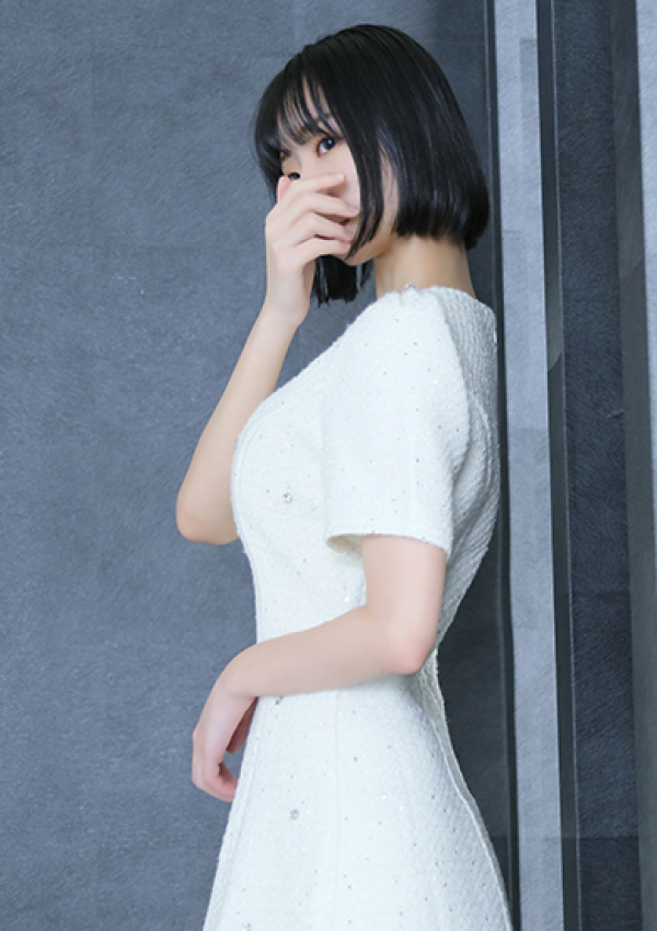 奈菜(なな)、NOA 1