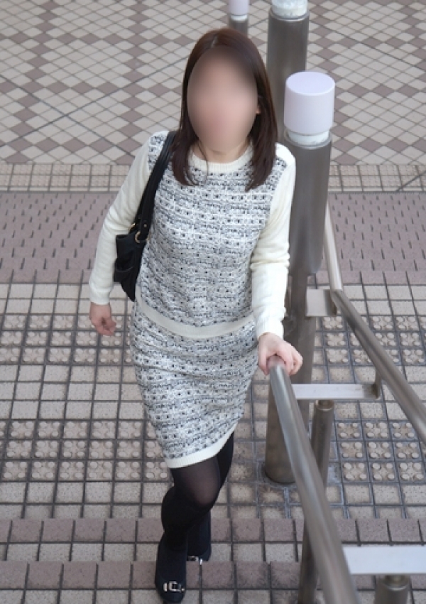 ひとみ、かわいい熟女&おいしい人妻 町田店 3