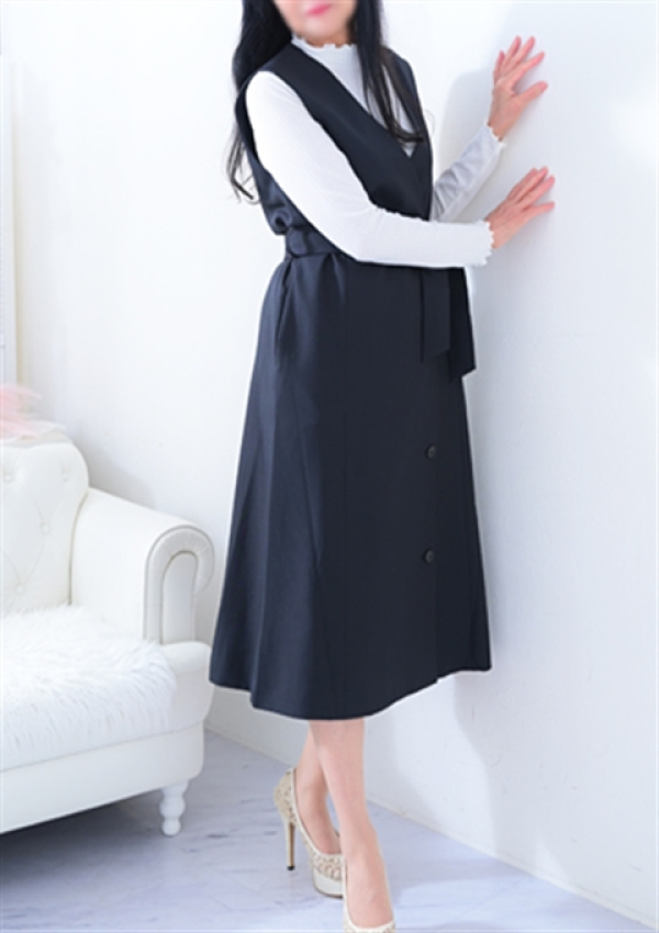 名取 香那、Mrs.Revoir-ミセスレヴォアール- 3