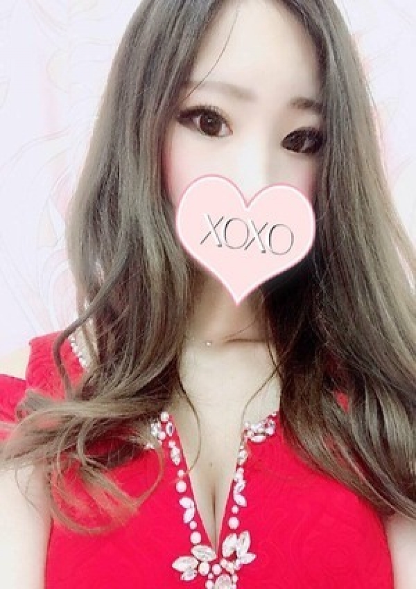 Emiri エミリ、XOXO Hug&Kiss 神戸店