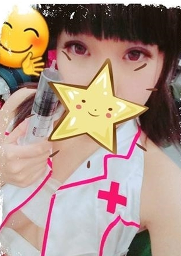 えみり、新橋現役女子大生コレクション 3
