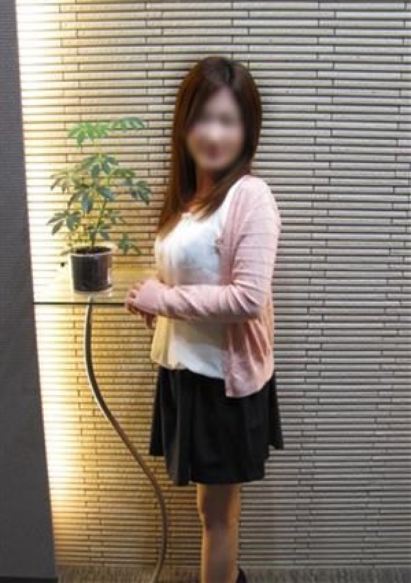 なお、熟女家 十三店 2