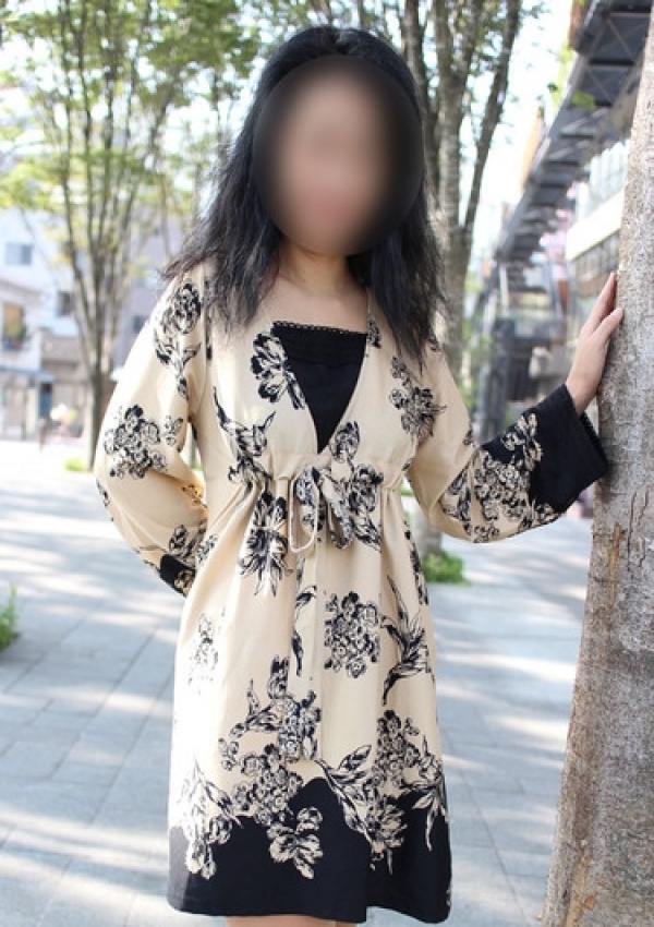 いおり、かわいい熟女&おいしい人妻 池袋店 3