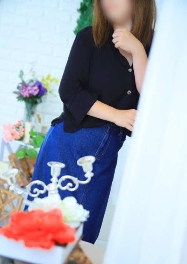 八條 きょん、淫らに濡れる人妻たち日本橋店 3