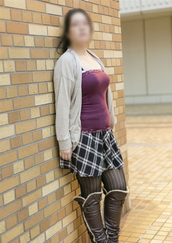 もな、かわいい熟女&おいしい人妻 池袋店 2