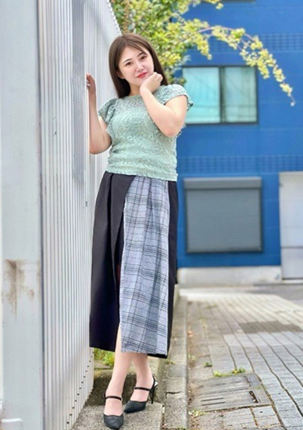 横山ゆき、月の真珠-新宿- 3