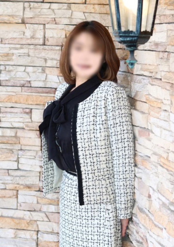 咲村、極上でエッチな人妻 4
