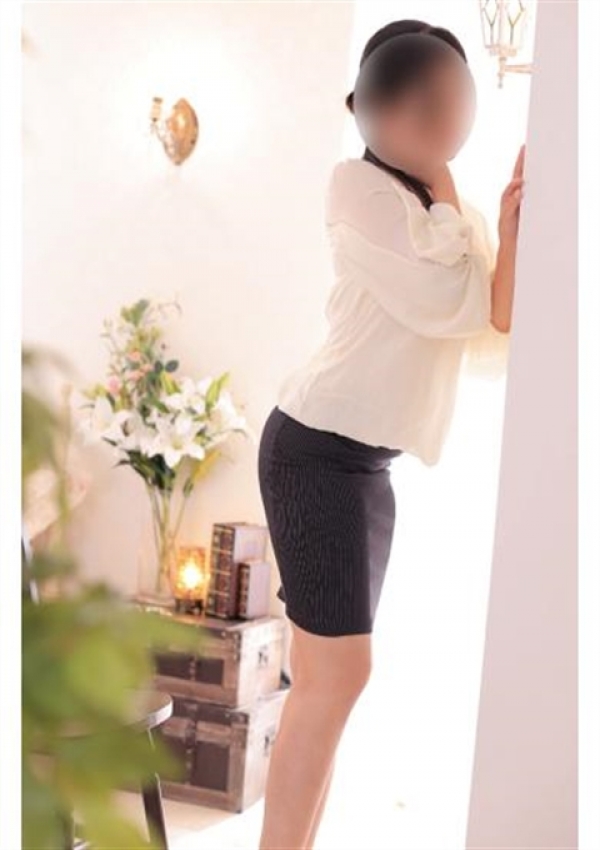 恵美【正統派美人妻】、妻味喰い 4
