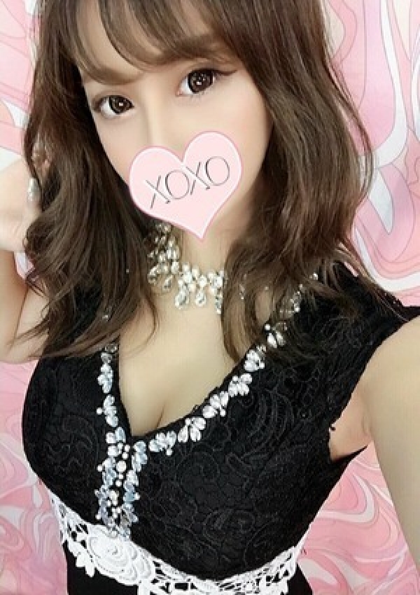 Shino シノ、XOXO Hug&Kiss 神戸店 2