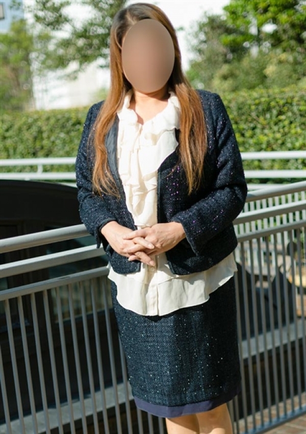 なつめ、かわいい熟女&おいしい人妻 五反田・品川店 1