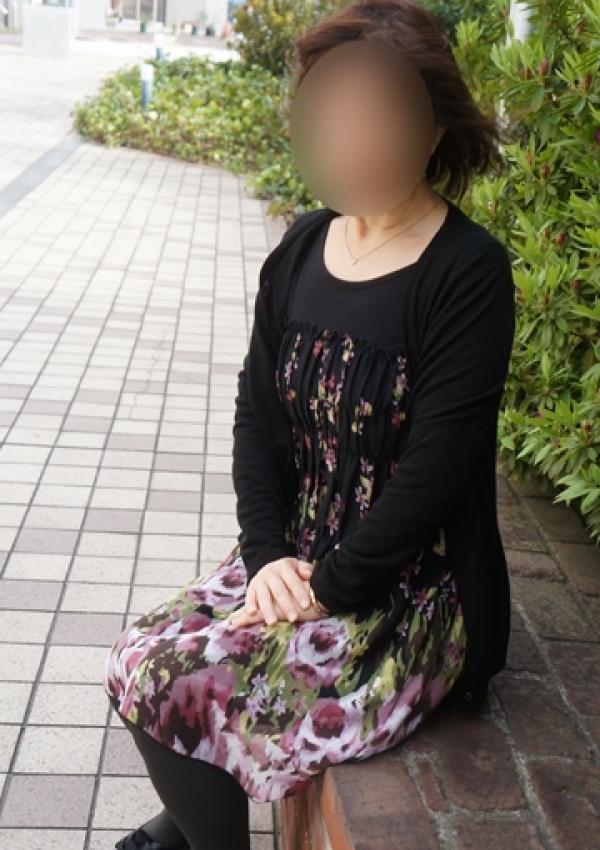 まな、かわいい熟女&おいしい人妻 町田店 4