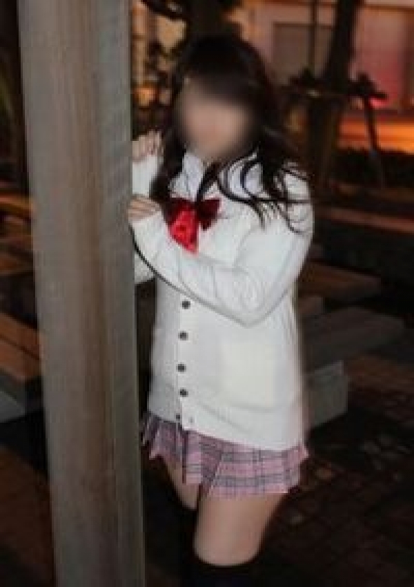 ゆうみ、制服専門ガールズコレクション