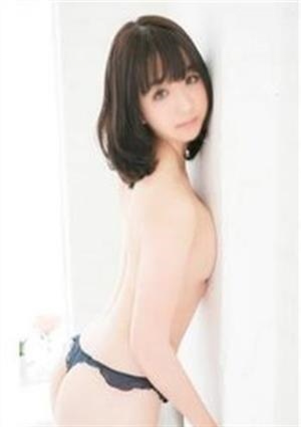 立花 まふゆ、イラマチーオ キタ梅田店 3